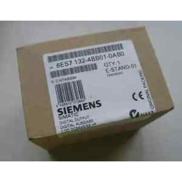 Original SKF Rolling Bearings Siemens In Box 6ES7132-4BB01-0AB0 6ES71324BB010AB0 Digital Output  Module #3 image